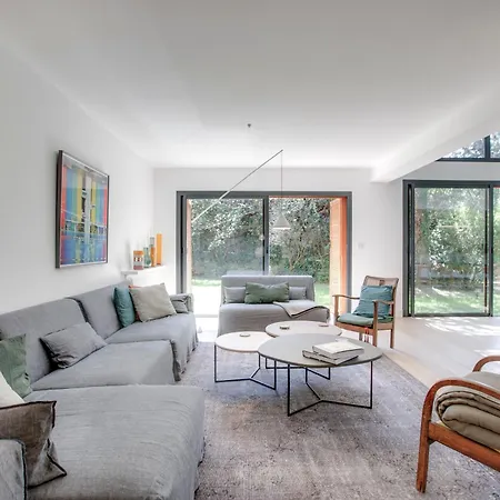 Avec Piscine Proche Lac, Océan Et Forêt *