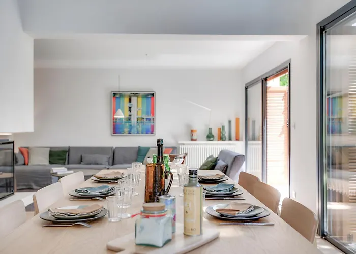 Villa Avec Piscine Proche Lac, Ocean Et Foret *